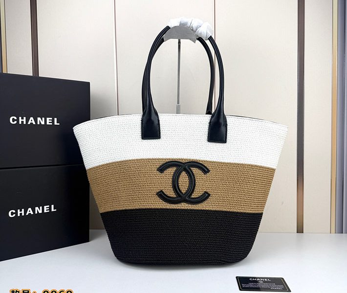 CHANEL ココビーチ スモールトートバッグ マキシ ショッピング バッグ AS6148-B23631-U8673 シャネル トートバッグ 新作