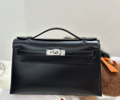 エルメス ハンドバッグ ポシェットケリー ブラック シルバー金具 スイフト G刻印 黒 HERMES エルメス ポシェット ケリー 定価