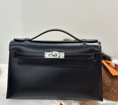 エルメス ハンドバッグ ポシェットケリー ブラック シルバー金具 スイフト G刻印 黒 HERMES エルメス ポシェット ケリー 定価