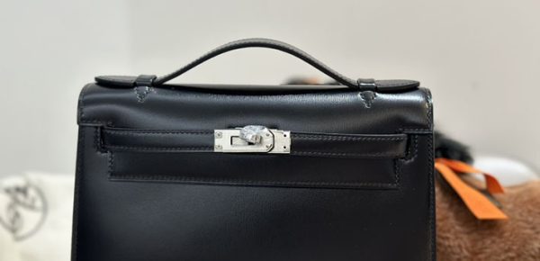 エルメス ハンドバッグ ポシェットケリー ブラック シルバー金具 スイフト G刻印 黒 HERMES エルメス ポシェット ケリー 定価