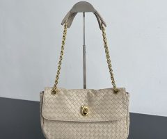 ボッテガ・ヴェネ マディソン 2026新作 バッグ エクリュ bottegaveneta 876648V6JG09614 ボッテガ バッグ 人気ランキング