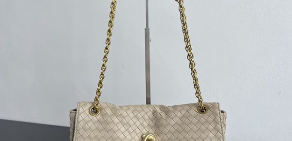 ボッテガ・ヴェネ マディソン 2026新作 バッグ エクリュ bottegaveneta 876648V6JG09614 ボッテガ バッグ 人気ランキング