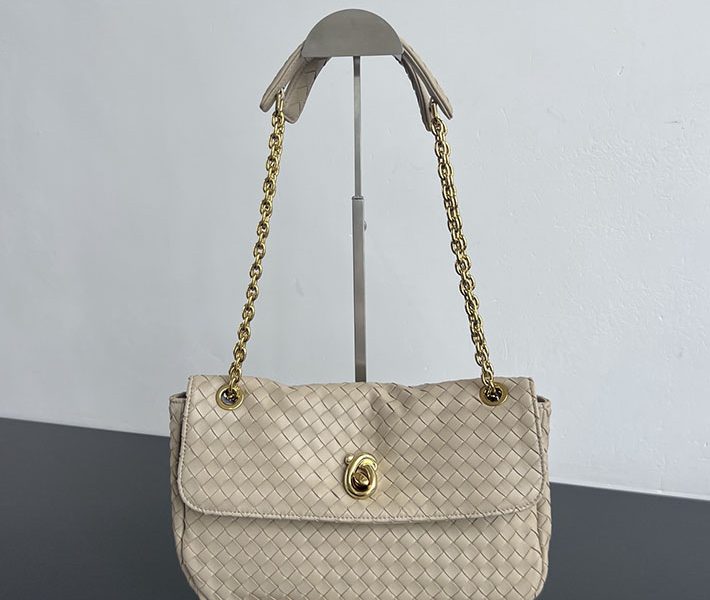 ボッテガ・ヴェネ マディソン 2026新作 バッグ エクリュ bottegaveneta 876648V6JG09614 ボッテガ バッグ 人気ランキング