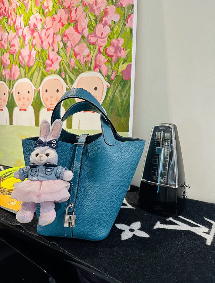 エルメス ピコタン 値段
